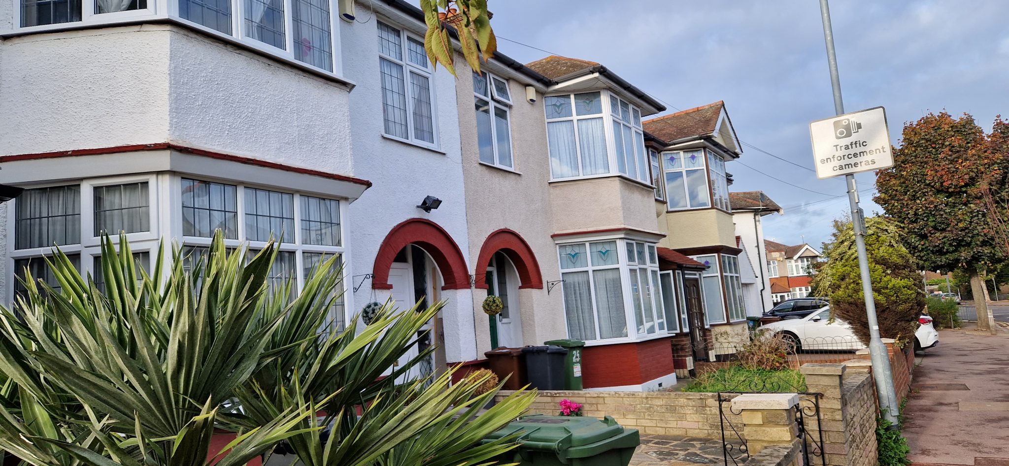 Property Inspection Report Barking and Dagenham for UK Visa